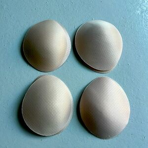 Four sets Lululemon Size 4 Bra Pads NWOT